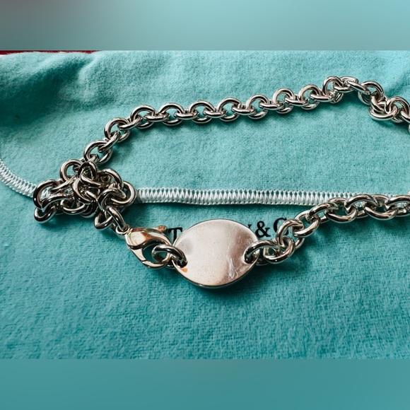 Tiffany & Co, “Please return to Tiffany” oval tag choker pendant necklace. Used - Picture 3 of 6